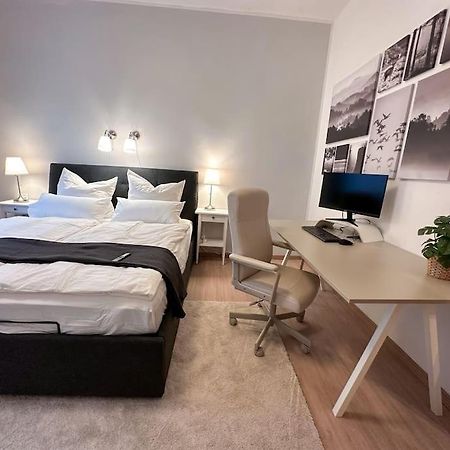 Modern City Apt. -With 2 Tv, Netflix And Work Desk Essen Zewnętrze zdjęcie