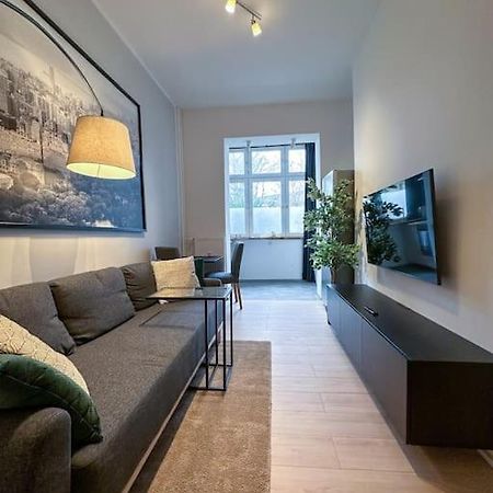 Modern City Apt. -With 2 Tv, Netflix And Work Desk Essen Zewnętrze zdjęcie